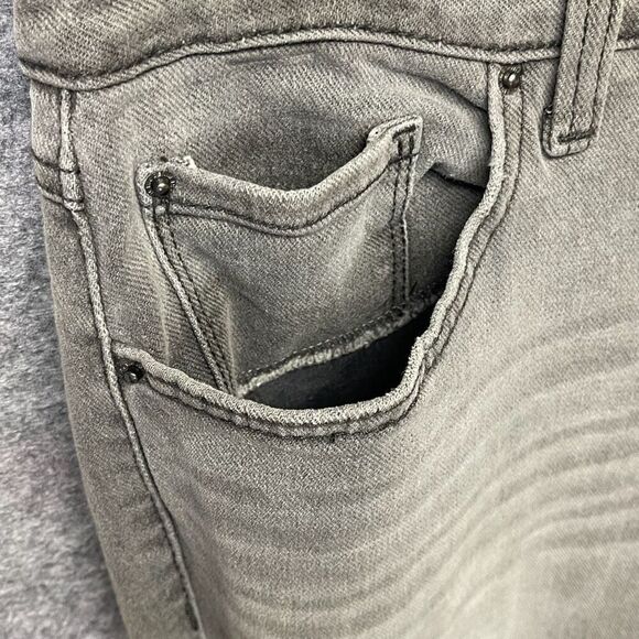 NWT INC International Concepts Denim Jeans Womens Gray Size 6/28 Ripped Straight - Picture 15 of 16